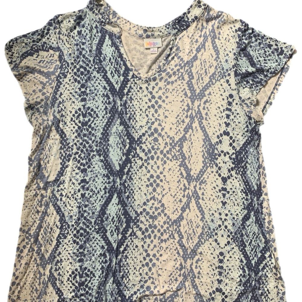 LulaRoe Layla L Mandarin split collar top